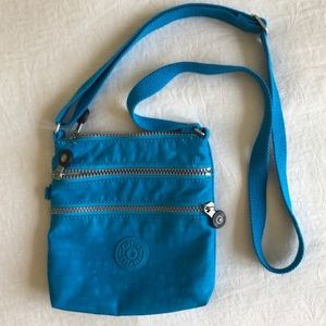 super cute and adjustable kipling bag